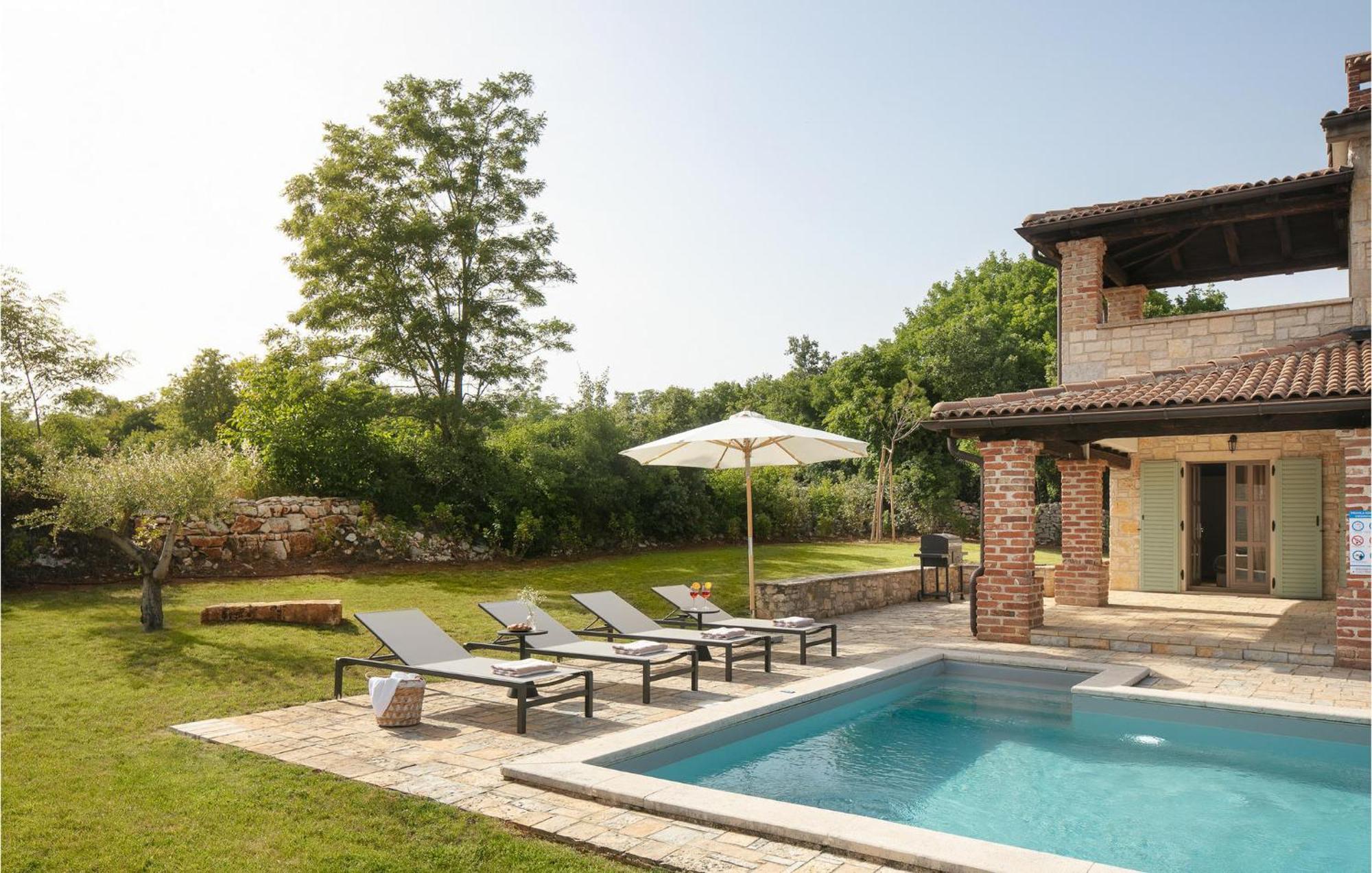 Villa Cantata Sveti Lovrec Pazenaticki Exterior photo